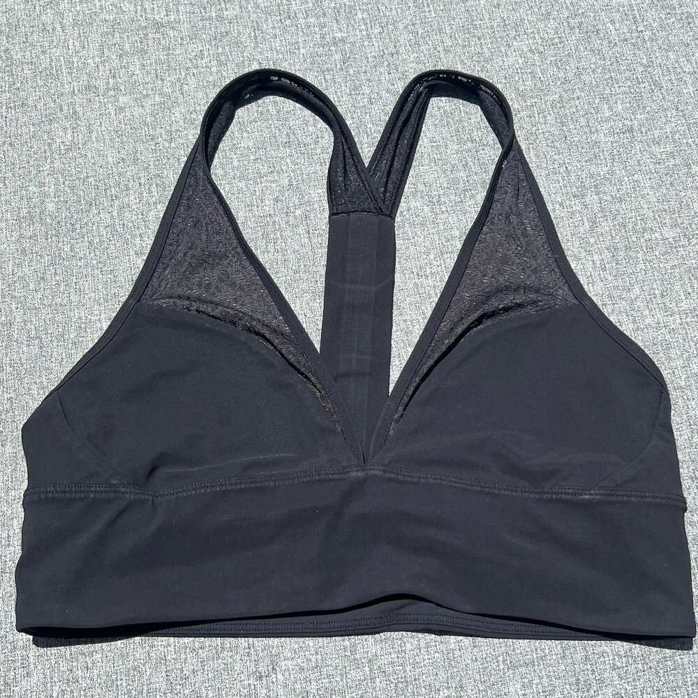 Lululemon sports bra size 8